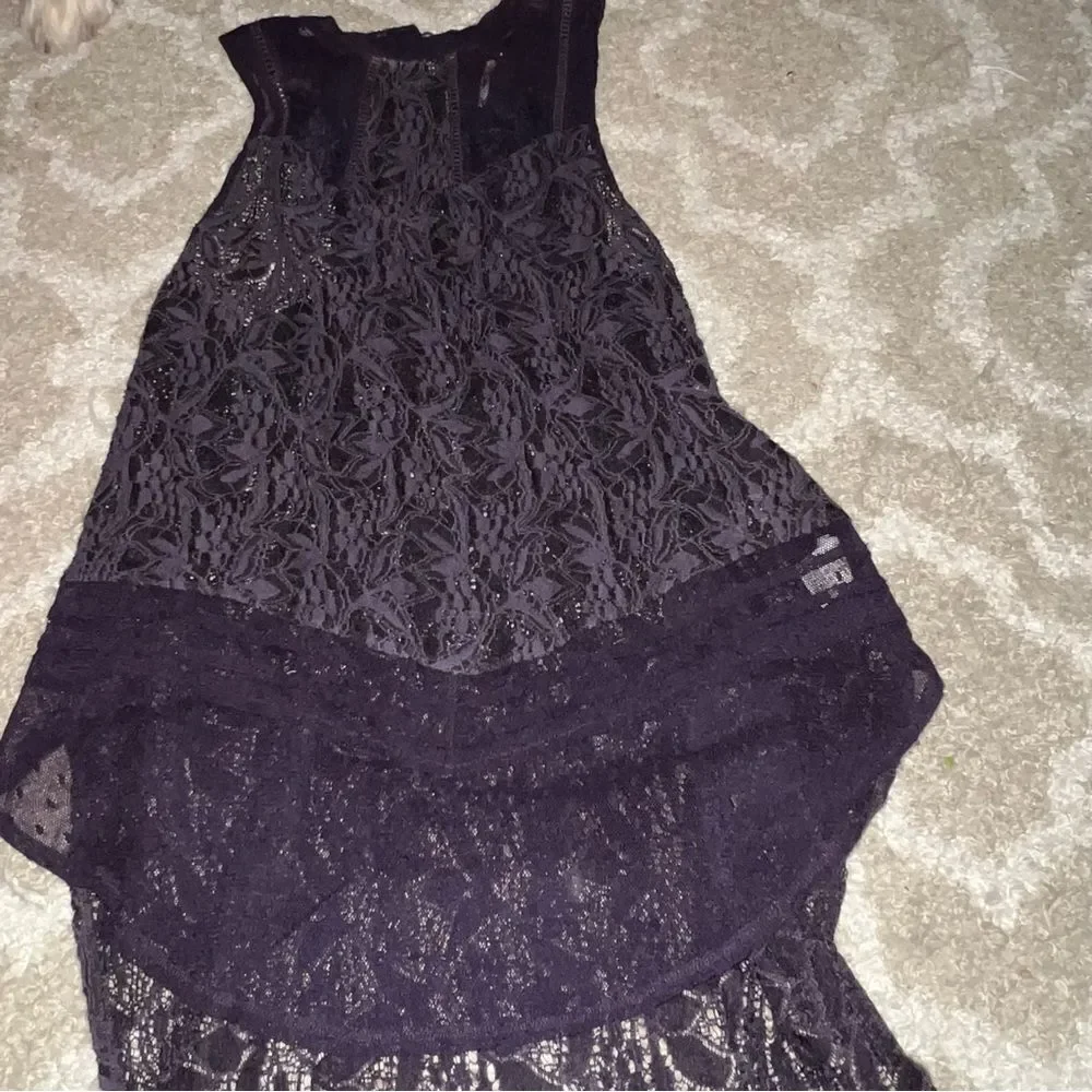Free People size M Elegant Lace Sleeveless Top - Purple
